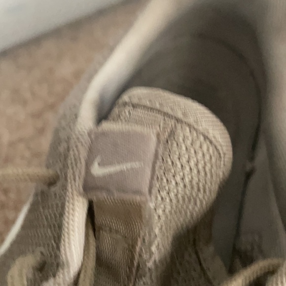 Nike Foam Runners - Picture 2 of 2